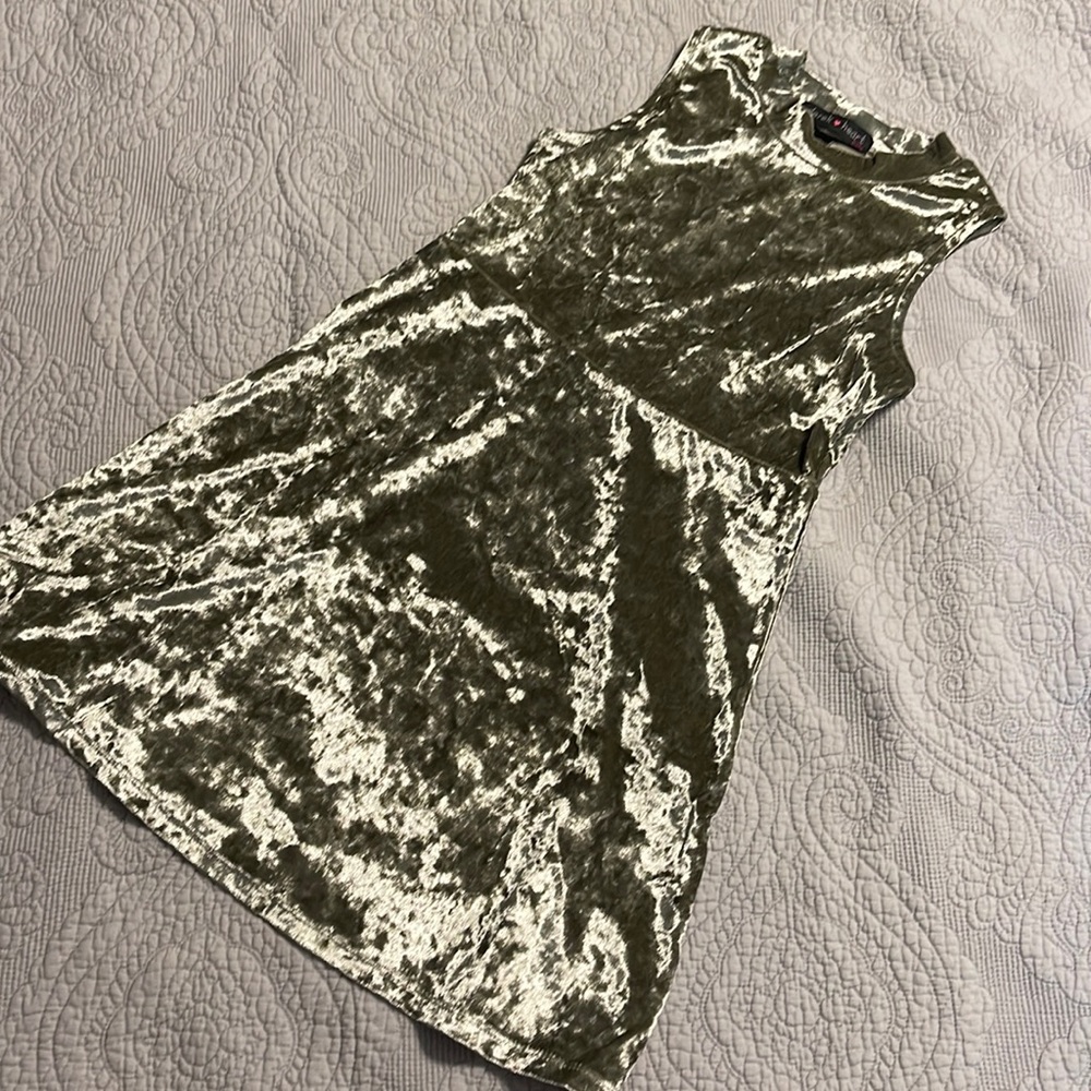 Dereck heart crushed velvet dress m10/12